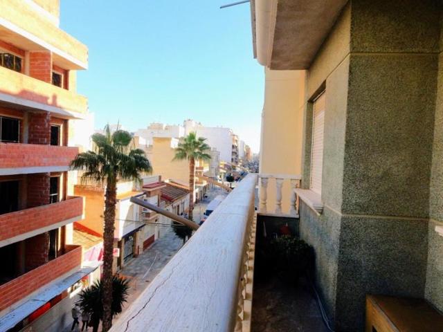 Apartamento en venta en Torrevieja photo 0