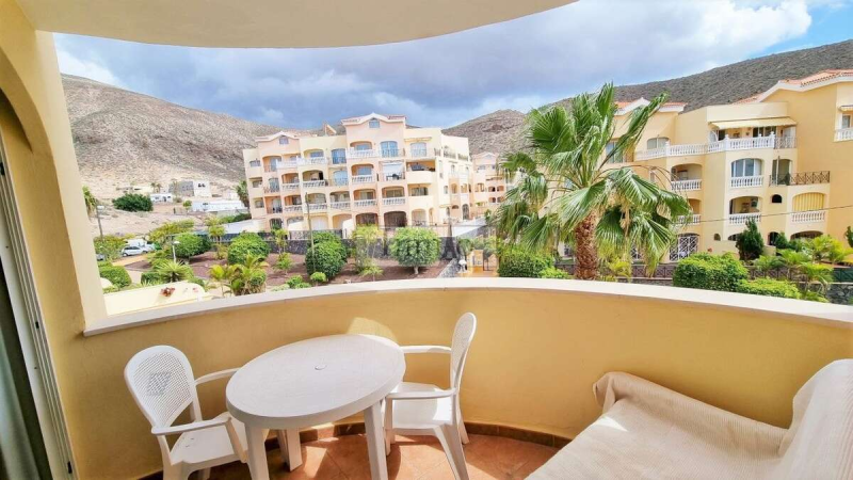 Apartamento en venta en Los Cristianos, Los Cristianos photo 0