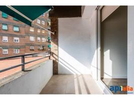 Piso en venta en Sabadell, La Creu Alta photo 0