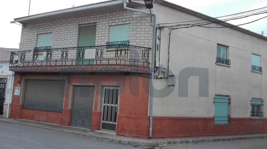 Adosada en venta en Casas de Fernando Alonso, Mancha Baja photo 0