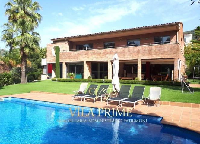 Casa en venta en Teià, Sant Berger photo 0