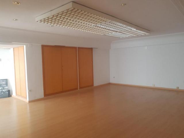 Local comercial en venta en Denia, Casco urbano photo 0