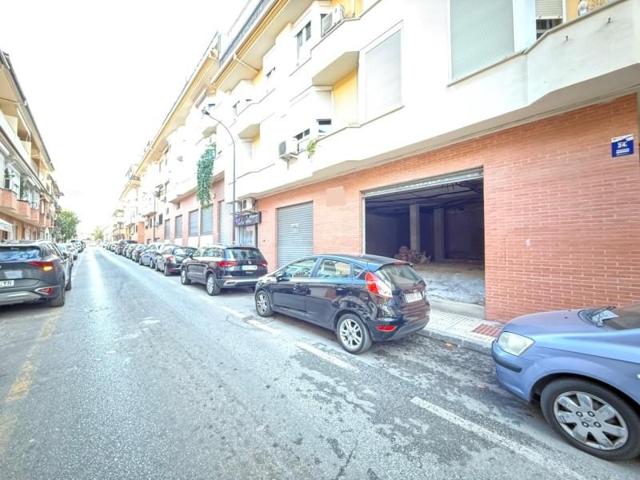 Local comercial en venta en Maracena, Maracena photo 0