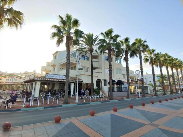 Piso en venta en Benalmádena, Puerto Marina photo 0