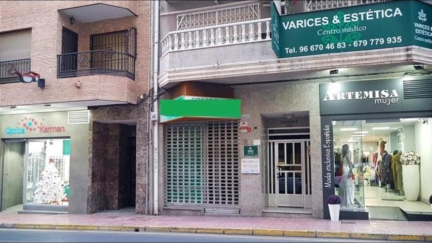 Local comercial en venta en Torrevieja, Centro photo 0