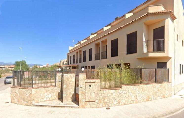 Adosada en venta en Vall d'Alba, La barona photo 0