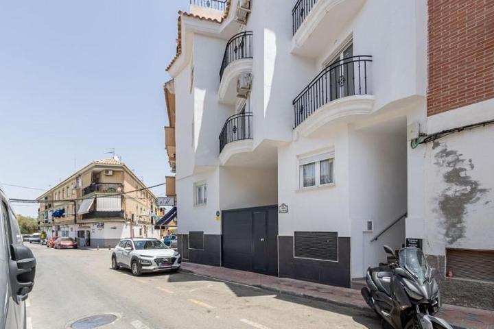 Piso en venta en Armilla, Armilla photo 0