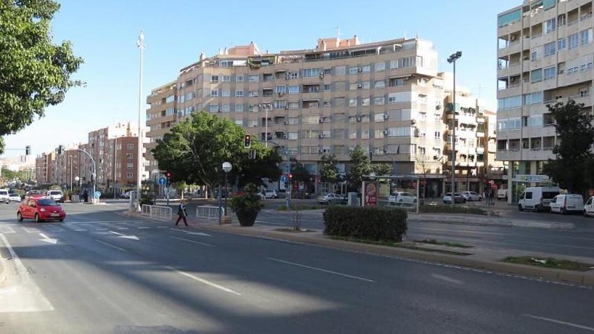 Local comercial en venta en San Vicente del Raspeig, Alicante-Alacant photo 0