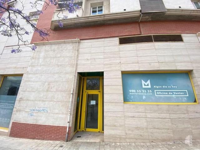 Local comercial en venta en Alicante, Pau II photo 0