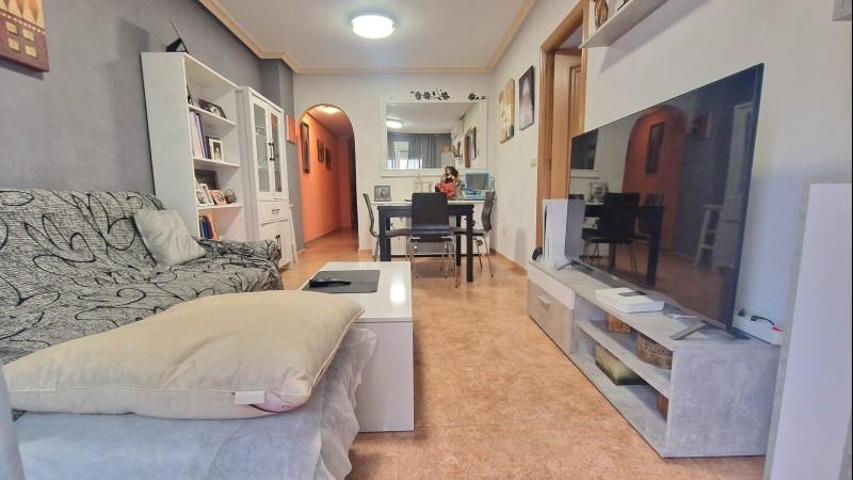 Apartamento en venta en Torrevieja, Centro photo 0