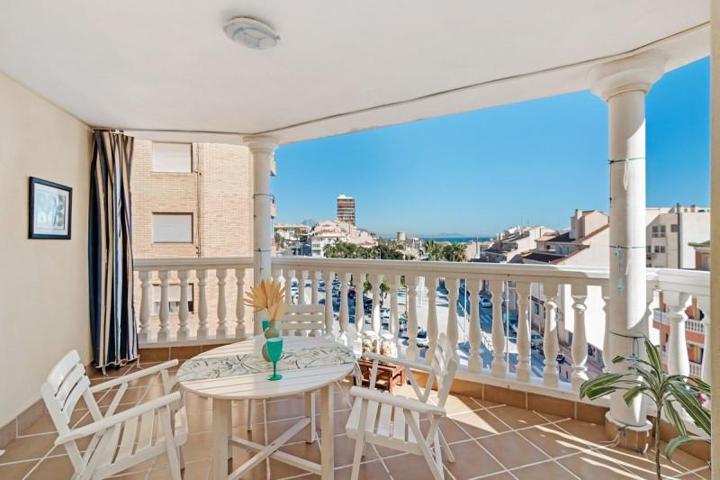 Apartamento en venta en El Campello photo 0