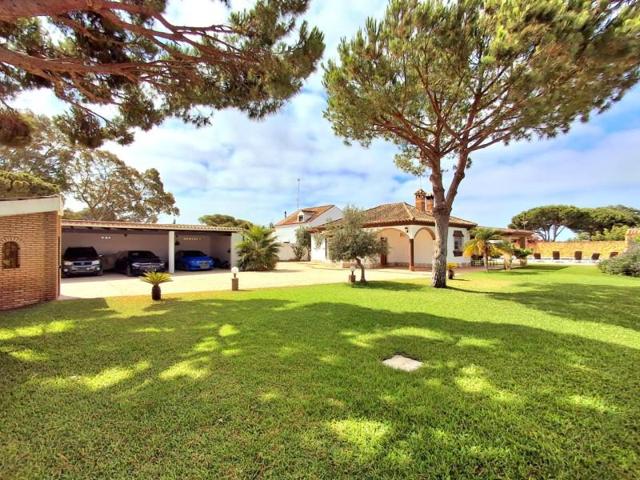 Chalet en venta en Chiclana de la Frontera, Pago Melilla photo 0