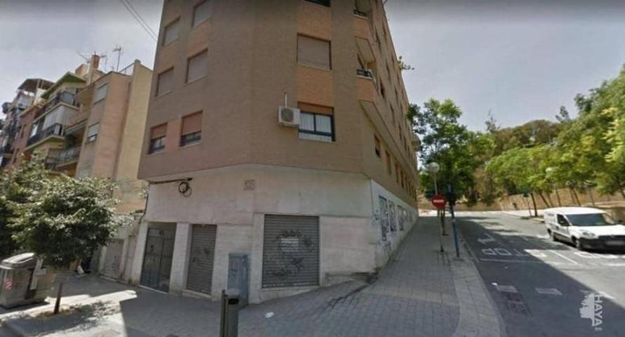 Local comercial en venta en Alicante, Altozano photo 0