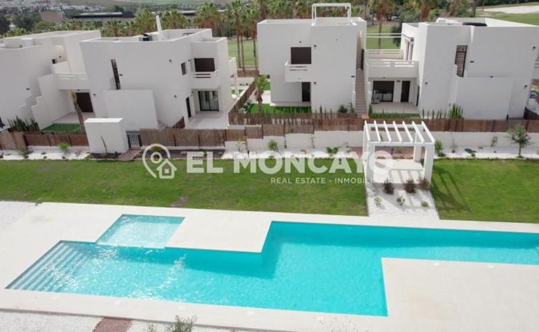 Bungalow en venta en Algorfa, La finca golf photo 0