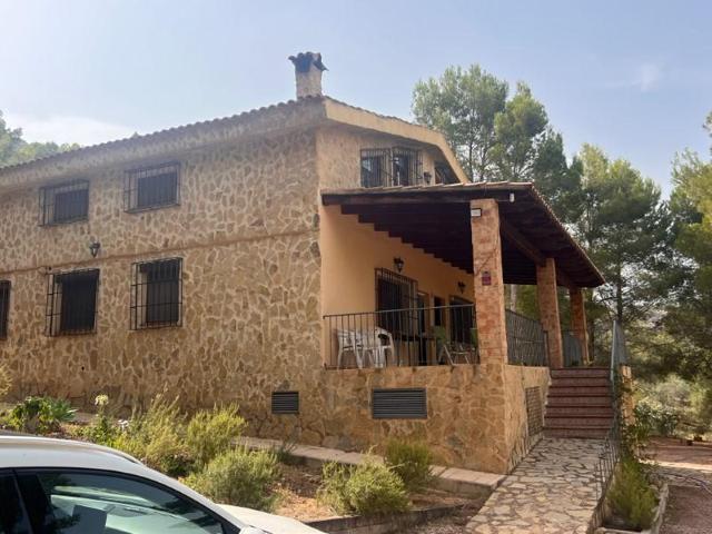 Chalet en venta en Polop photo 0