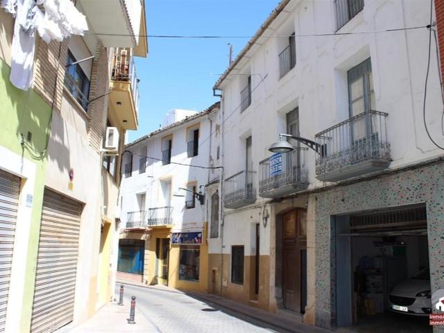 Casas de pueblo en venta en Callosa d'En Sarria photo 0