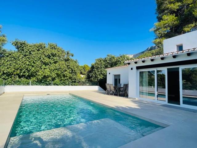 Chalet en venta en Denia, Casco Urbano photo 0