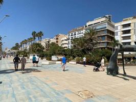 Apartamento en venta en Estepona, Costa Del Sol photo 0