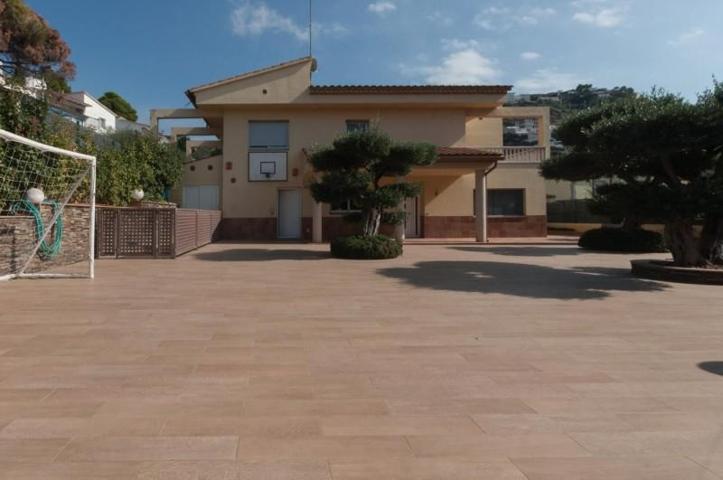 Chalet en venta en Roses, Puig-Rom photo 0