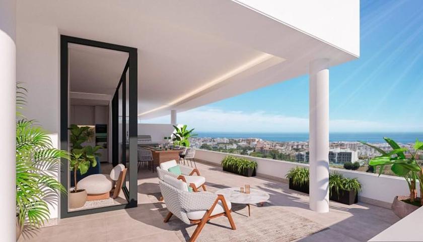 Atico Duplex en venta en Estepona, Los reales photo 0