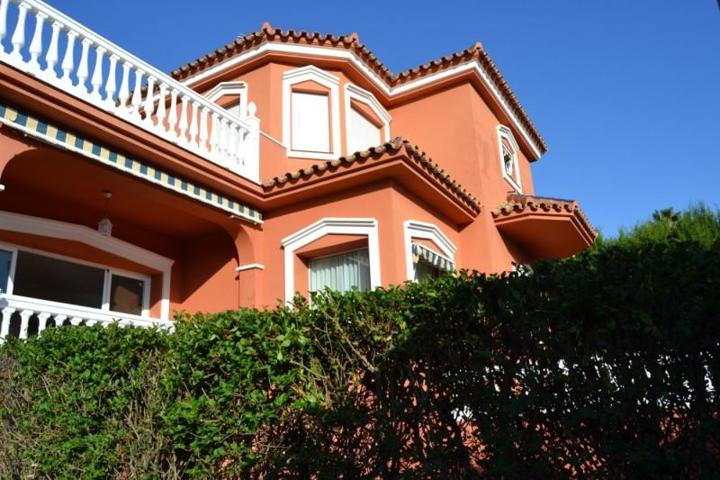 Chalet en venta en Mijas, La sierrezuela photo 0