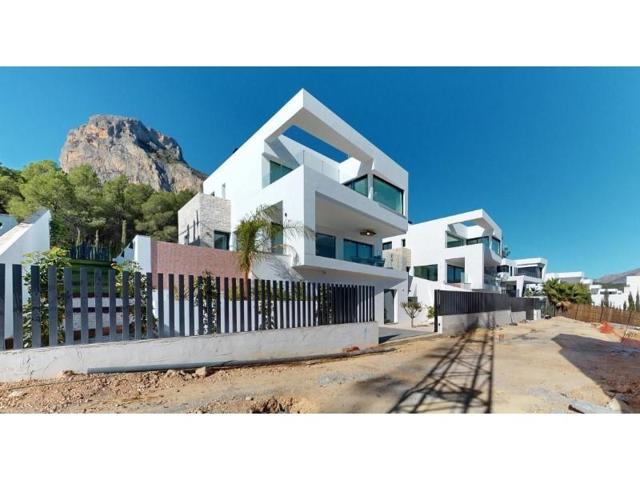 Chalet en venta en Polop photo 0