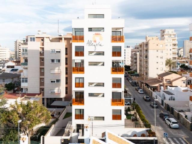 Apartamento en venta en Torrevieja photo 0