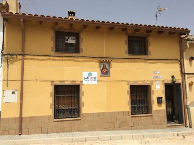 Casas de pueblo en venta en Pinoso, PTDA CULEBRON photo 0