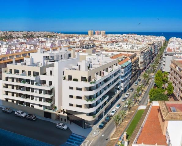 Apartamento en venta en Torrevieja, Habaneras photo 0