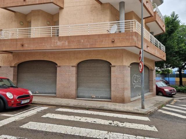 Local comercial en venta en Roses, Port Esportiu photo 0