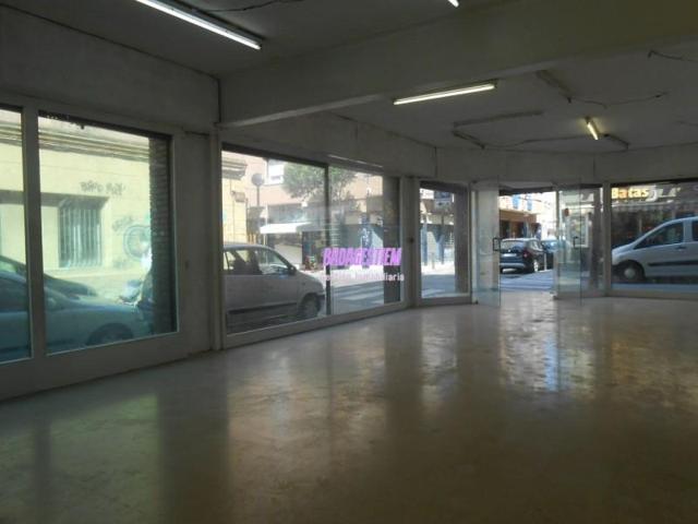 Local comercial en venta en Badalona, Centro photo 0