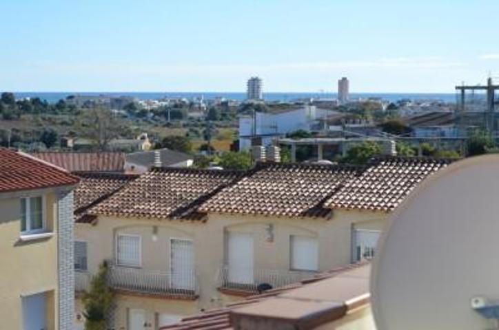 Adosada en venta en Calafell, Calafell Poble photo 0