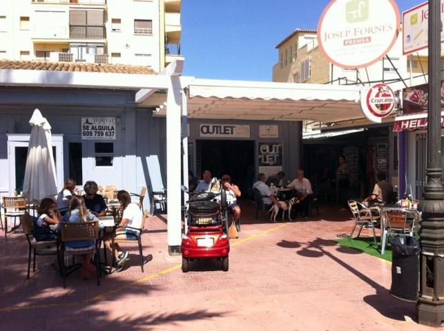 Local comercial en venta en Denia, Playa photo 0