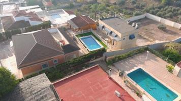 Chalet en venta en Albatera photo 0