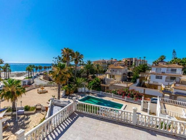 Chalet en venta en Orihuela, Playa Flamenca photo 0