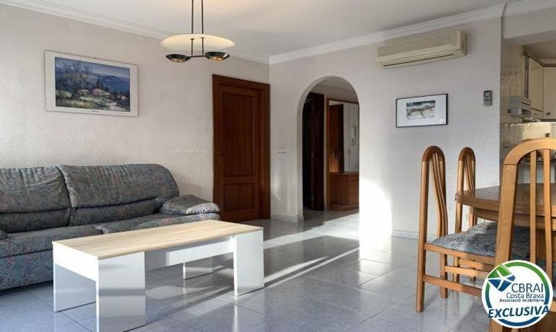 Apartamento en venta en Roses, Salatar photo 0