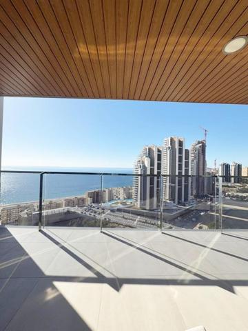 Apartamento en venta en Benidorm photo 0