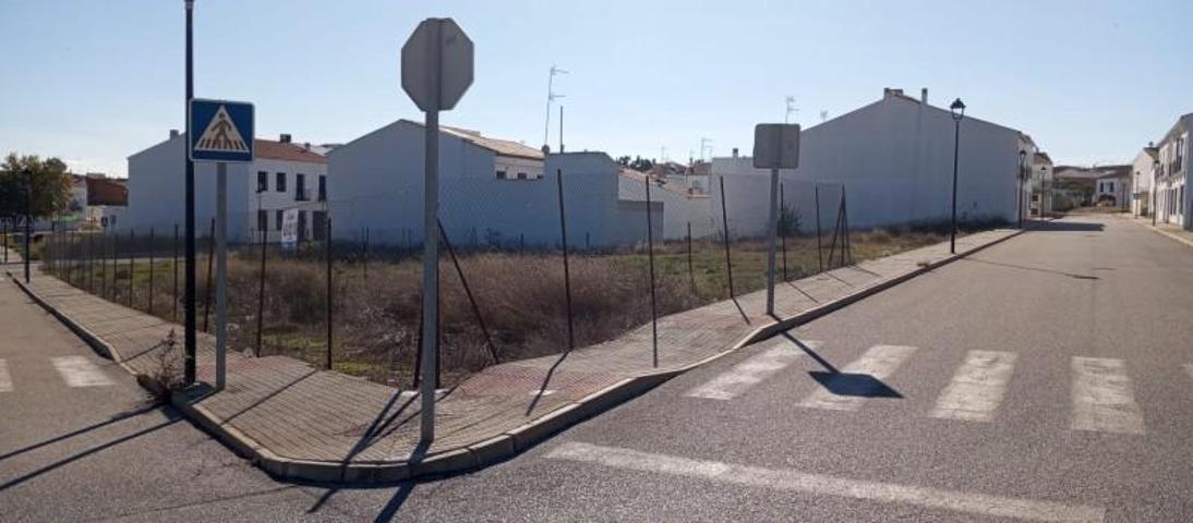 Terreno en venta en Azuaga, Centro photo 0