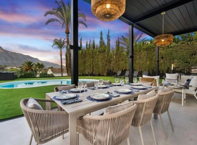 Chalet en alquiler en Marbella, Nueva Andalucia photo 0