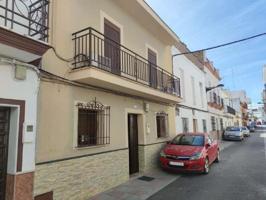 Adosada en venta en Las Cabezas de San Juan, Andalucia photo 0