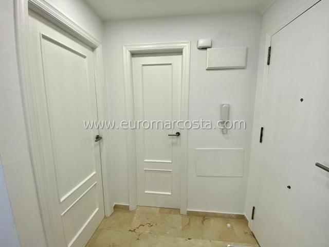 Apartamento en venta en Guardamar del Segura, CENTRO photo 0