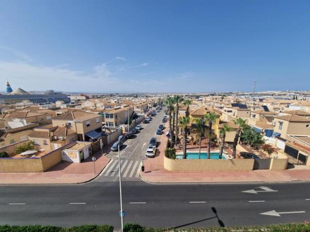 Apartamento en venta en Torrevieja, Centro photo 0