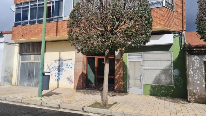 Local comercial en venta en Valladolid, Pajarillos photo 0