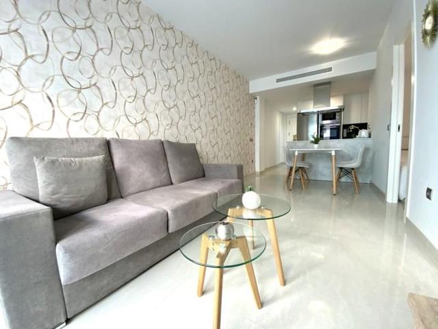 Apartamento en venta en Torrevieja photo 0