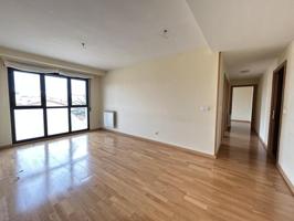 Piso en venta en Tudela, Calle Río de la Fuente, 31500 photo 0