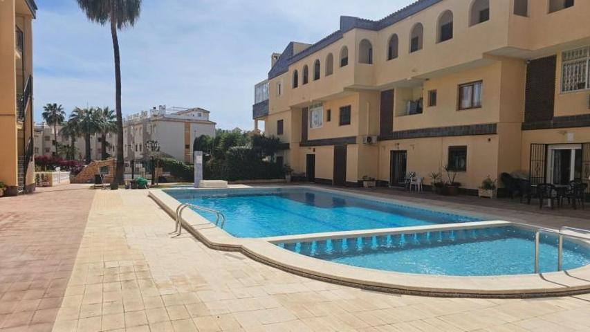 Apartamento en venta en Torrevieja, Punta prima photo 0