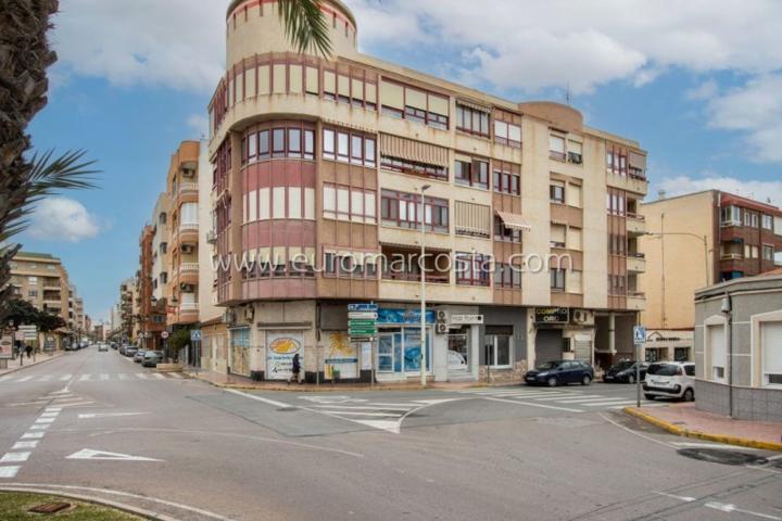 Apartamento en venta en Guardamar del Segura, CENTRO photo 0