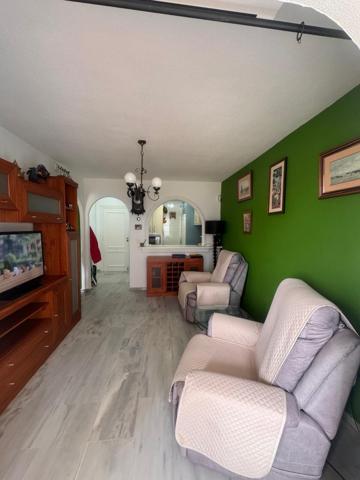 Apartamento en venta en Torrox Costa, Playa photo 0