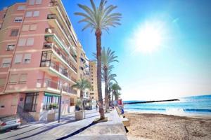 Apartamento en venta en Torrevieja, Playa del cura photo 0