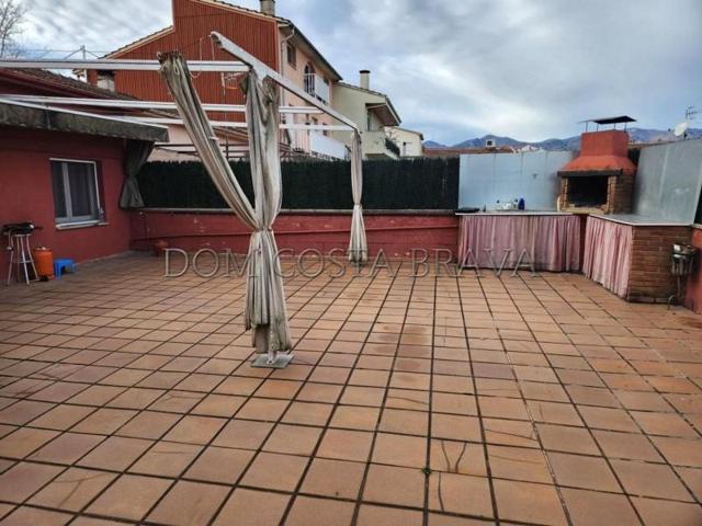 Adosada en venta en Olot, La Garrotxa photo 0